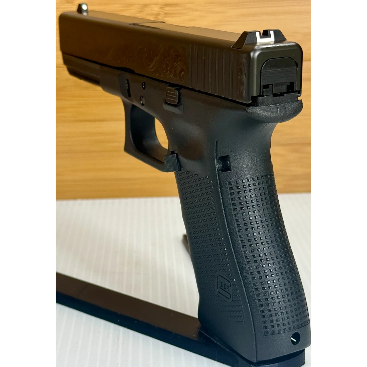 GLOCK 17 GEN4 Engraved TALO 9MM 4.49'' 17-RD PISTOL